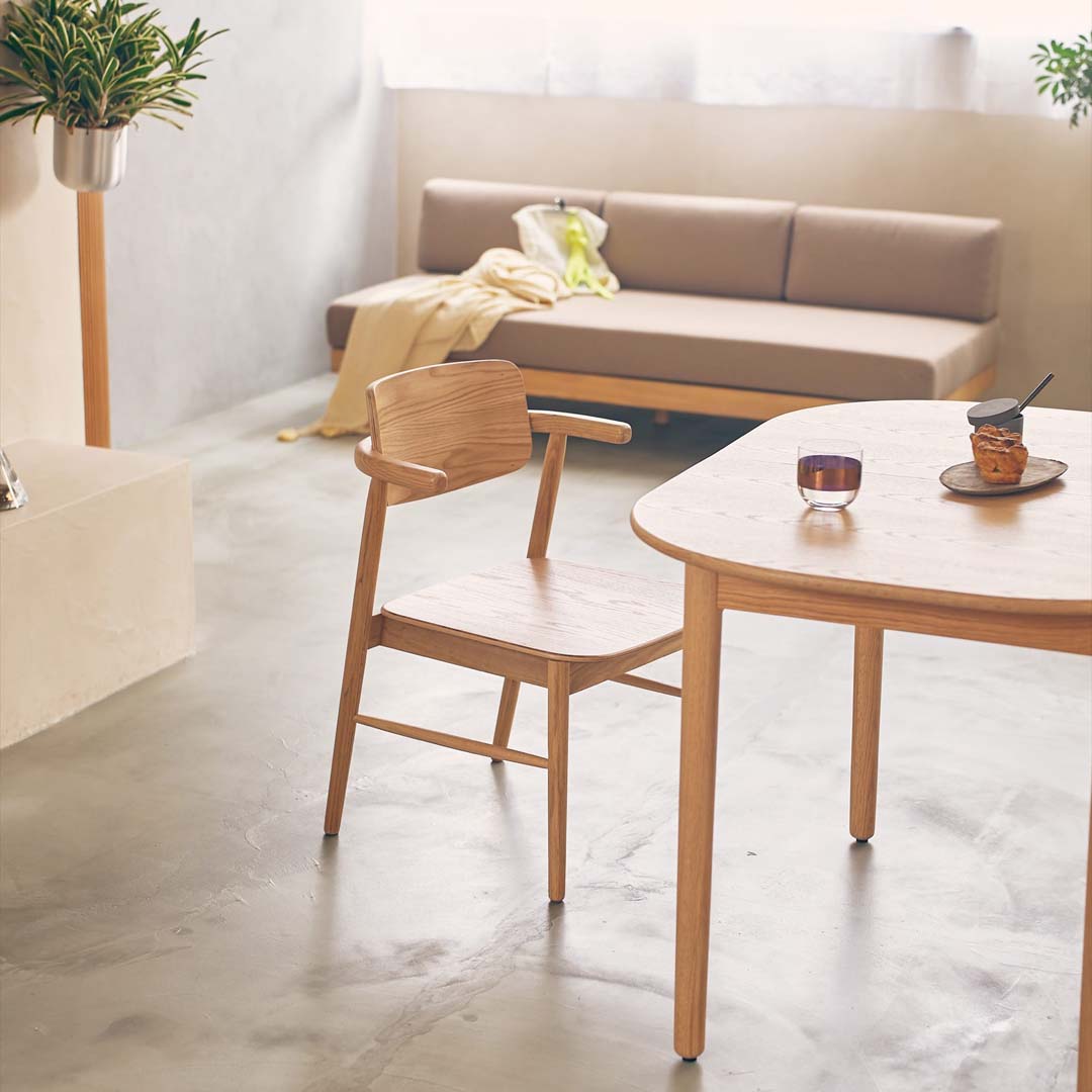 nook dining chair half arm